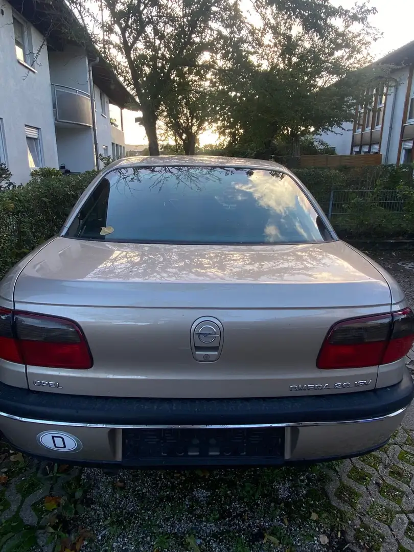 Opel Omega 2.0 16V Sport - 2
