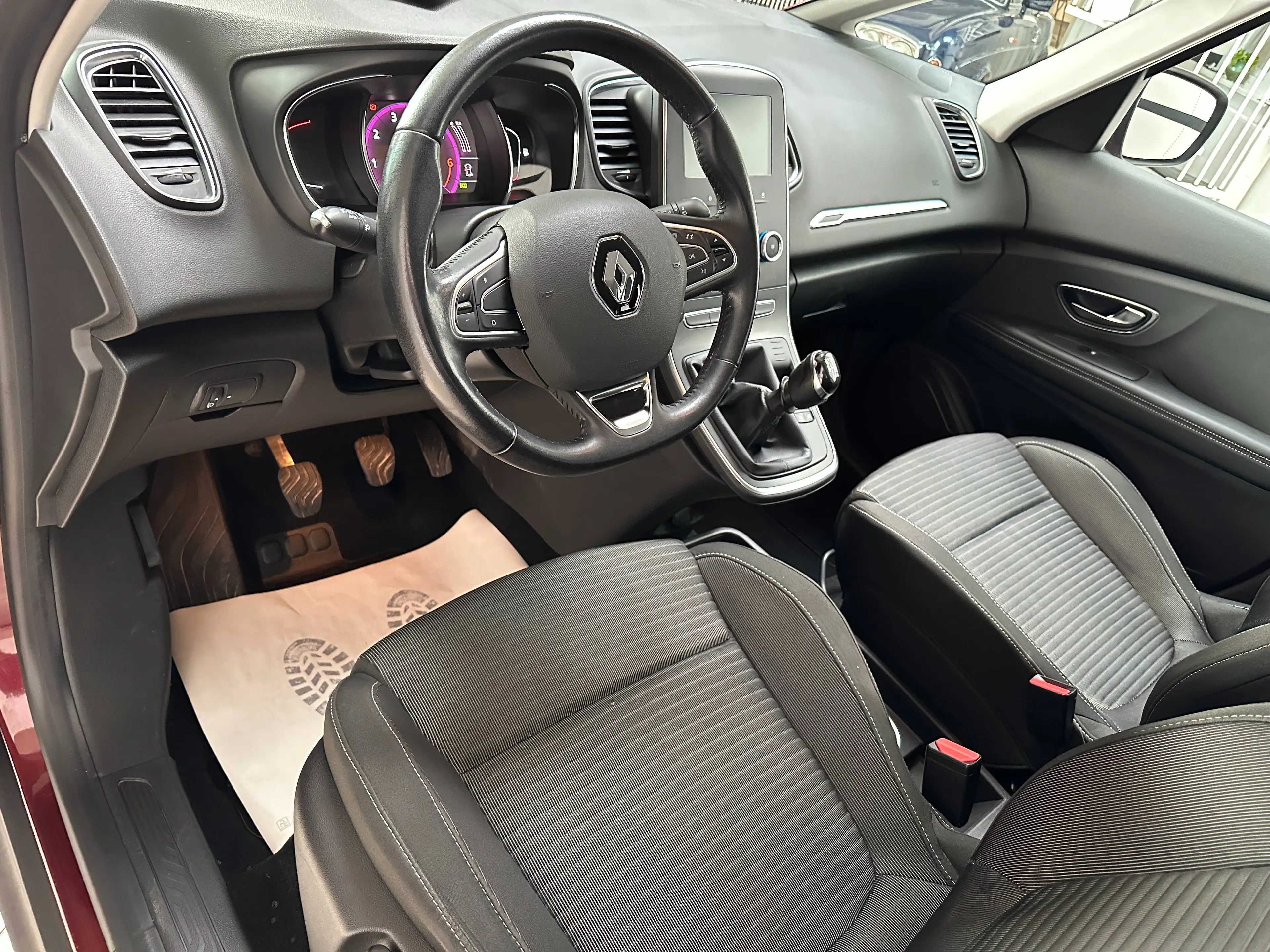 Renault Scenic Scenic ENERGY TCe 115 EXPERIENCE Klimaaut.*20Zoll — photo 5