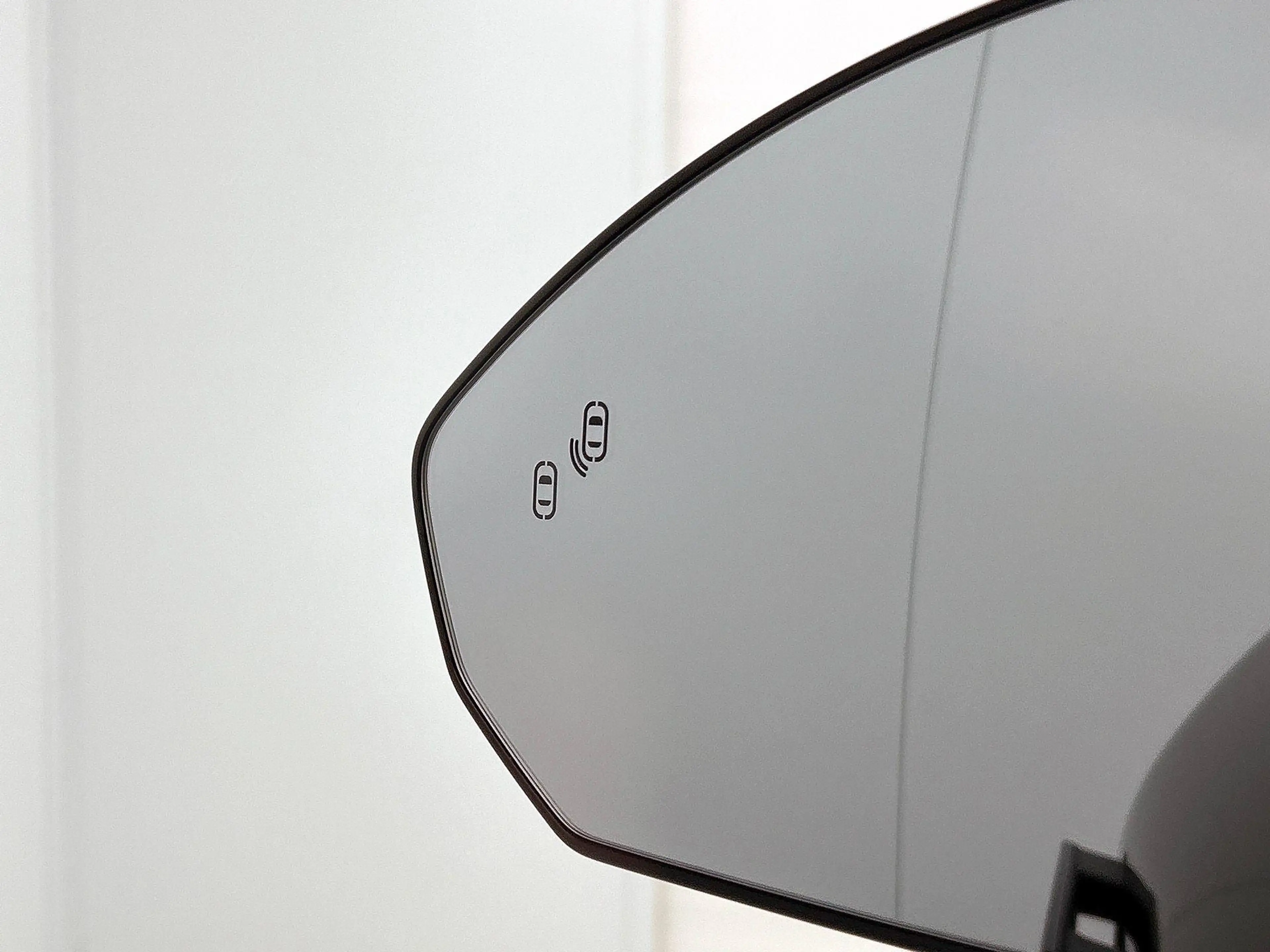 Lynk & Co 08 1.5 More — photo 8