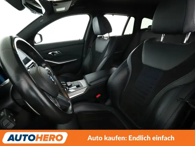 BMW 3 Series view 10