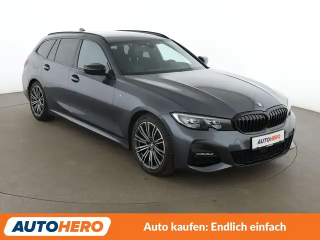 BMW 3 Series view 8