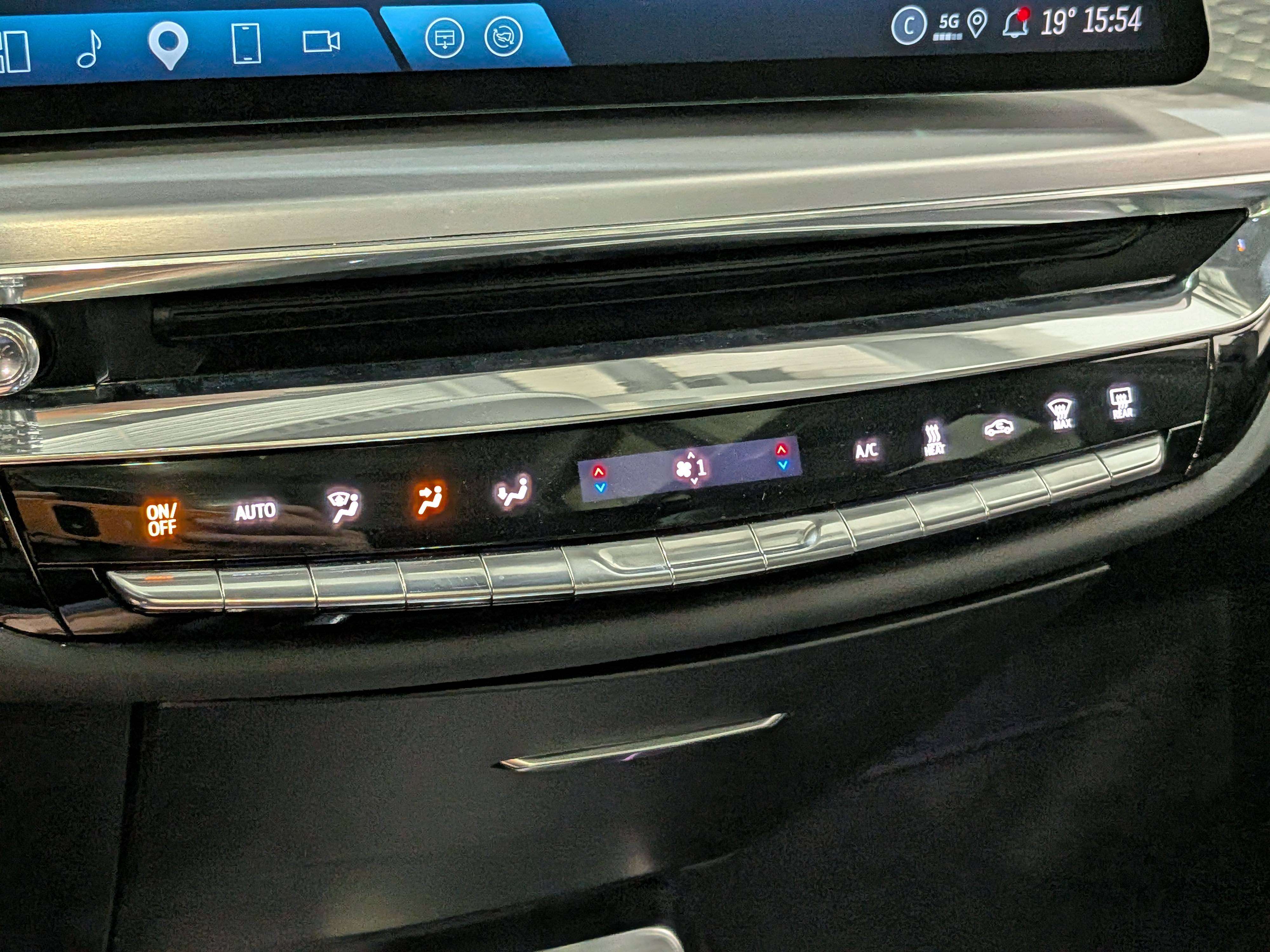 Cadillac LYRIQ 2024