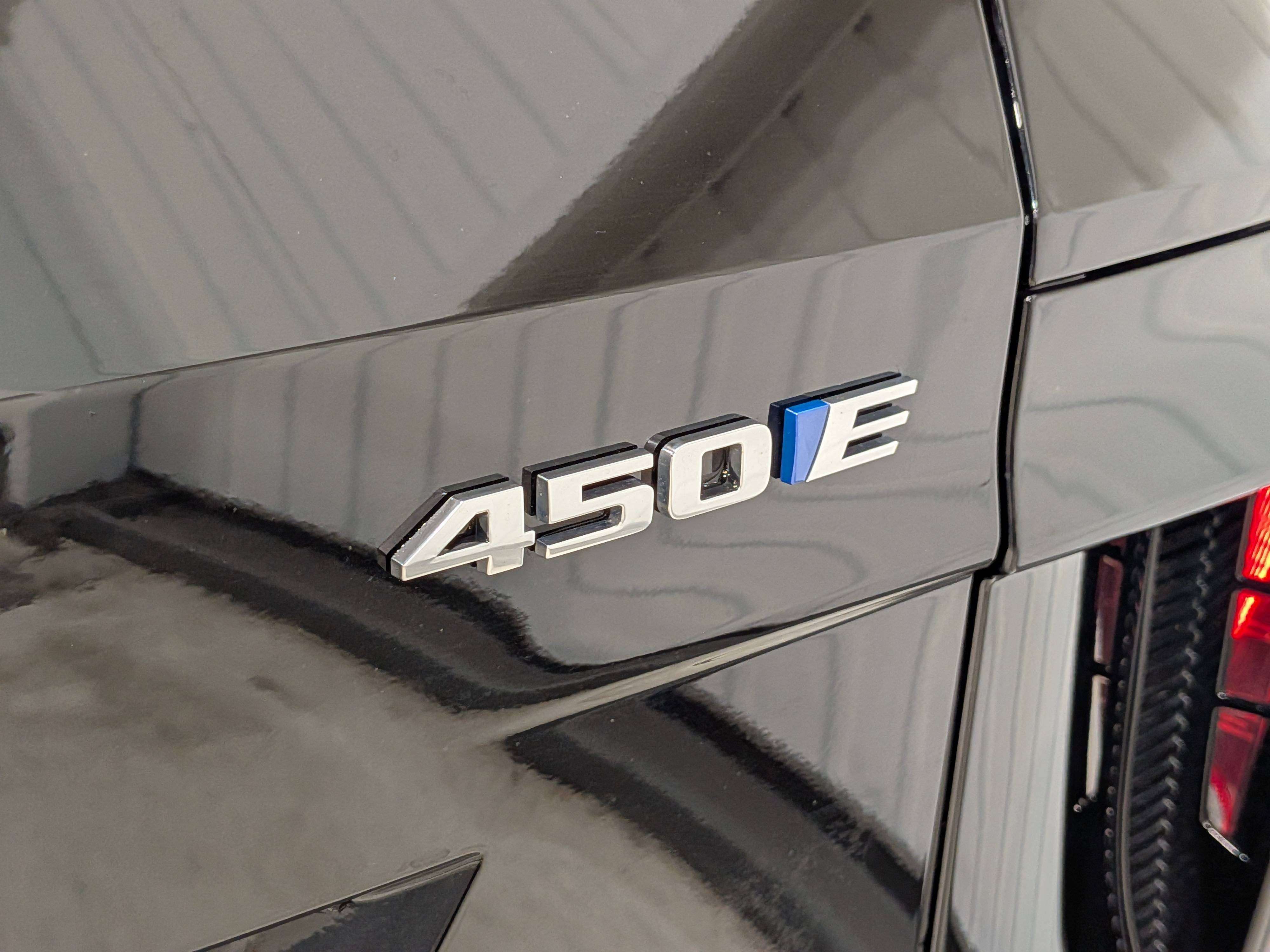 Cadillac LYRIQ 2024