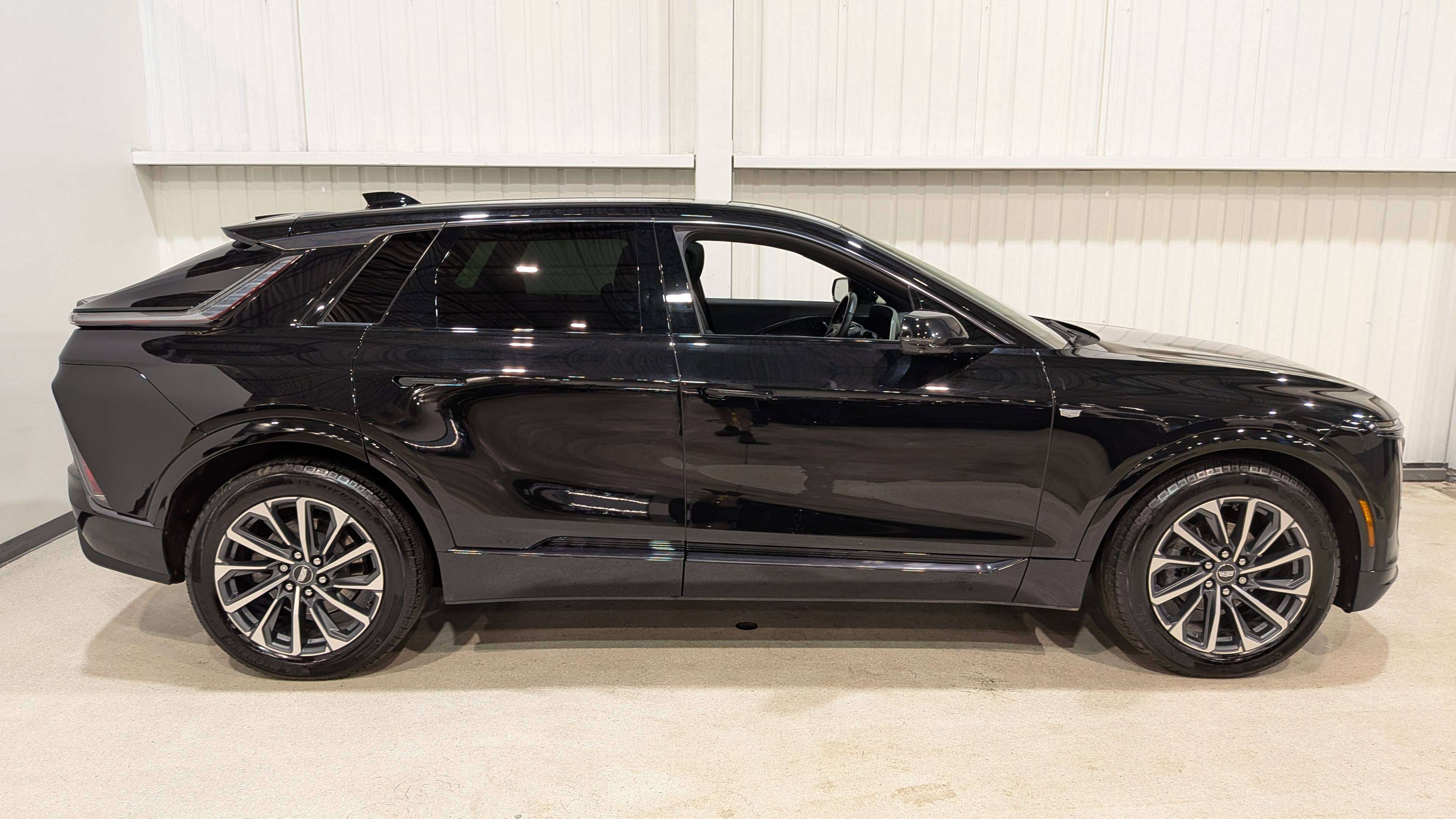 Cadillac LYRIQ 2024
