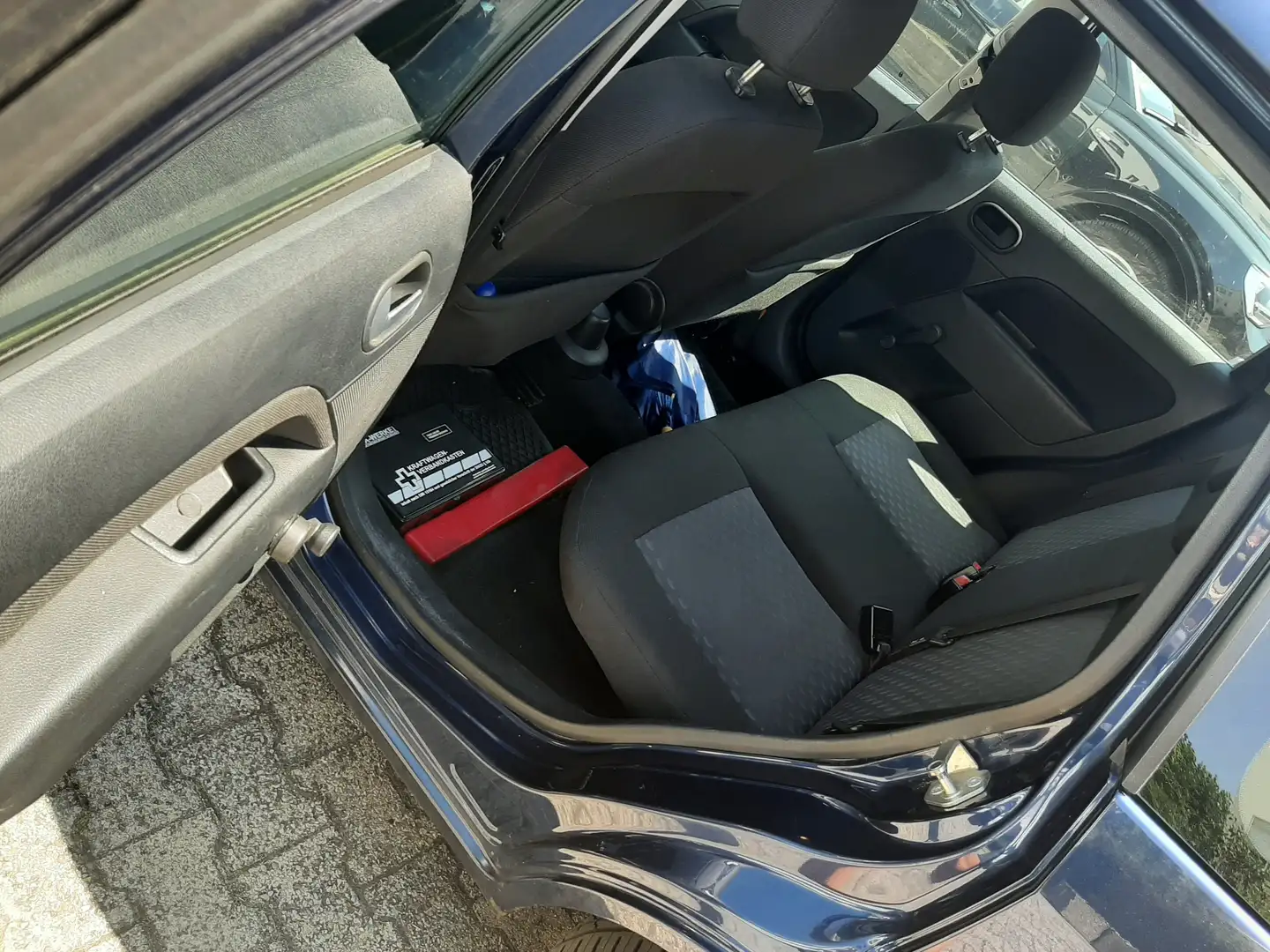 Ford Fiesta Blau - 2