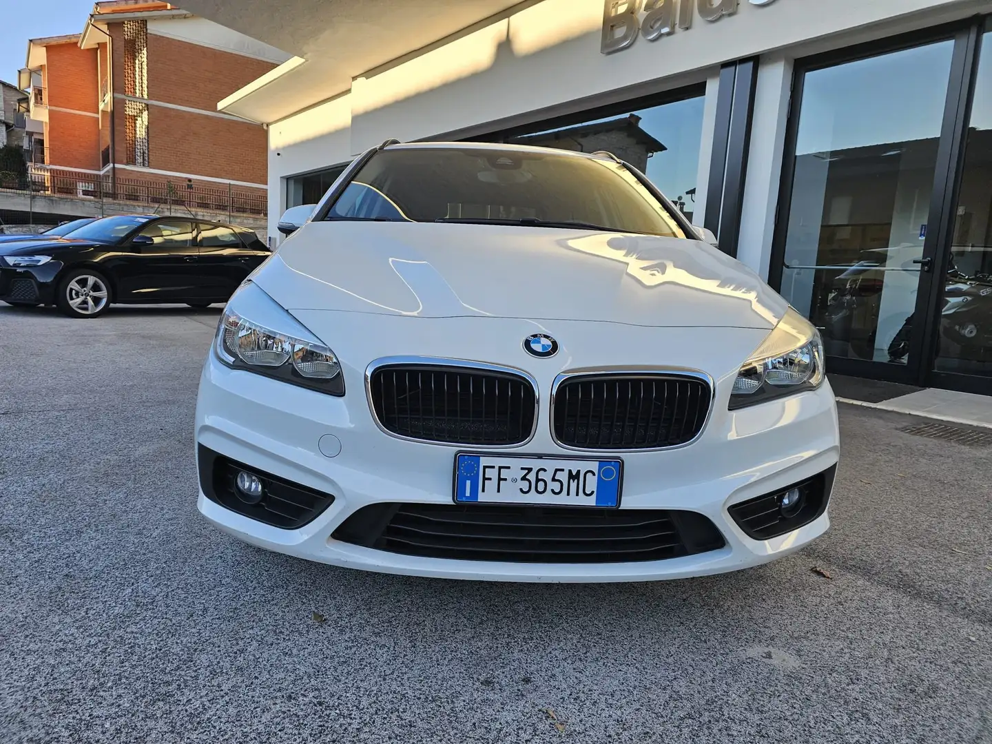 BMW 216 Serie 2 Active Tourer 216d Sport Bianco - 2