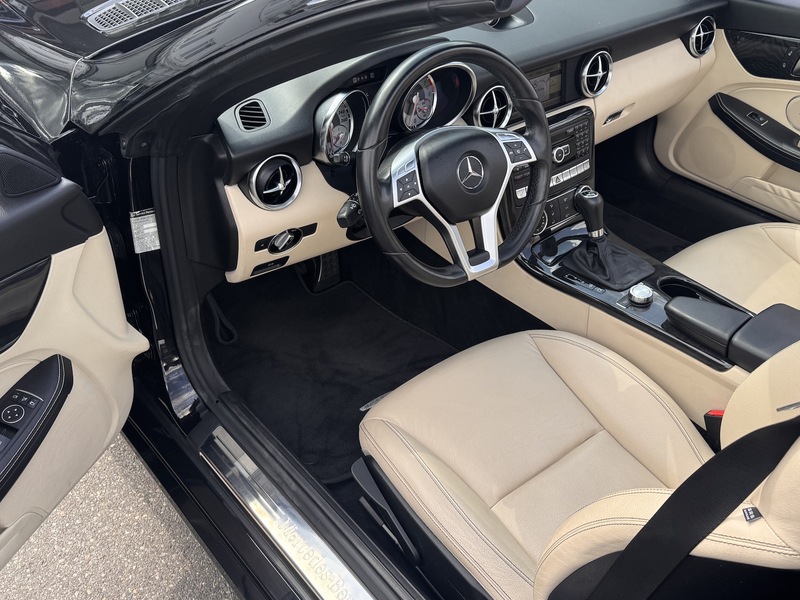Mercedes-Benz SLK 250 Edition1*AMG-Styling*Leder*Airscarf*Pano — photo 9
