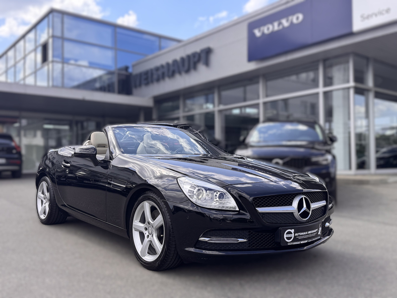 Mercedes-Benz SLK 250 Edition1*AMG-Styling*Leder*Airscarf*Pano