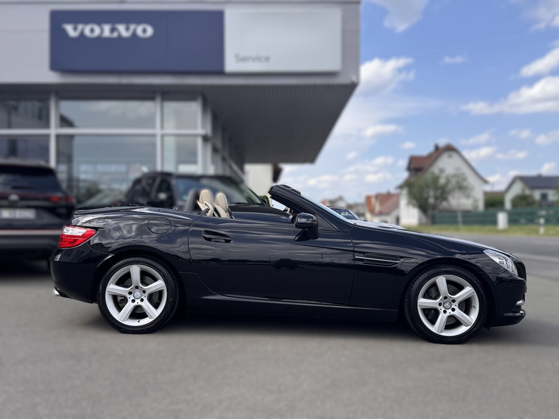 Mercedes-Benz SLK 250 Edition1*AMG-Styling*Leder*Airscarf*Pano — photo 3