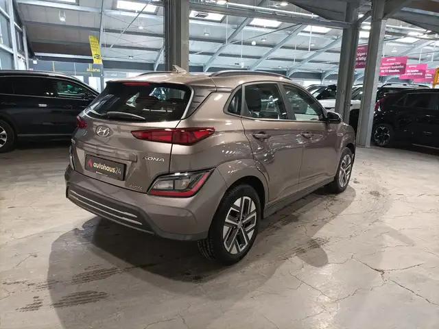 Hyundai Kona view 5