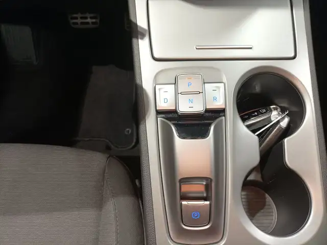 Hyundai Kona view 13