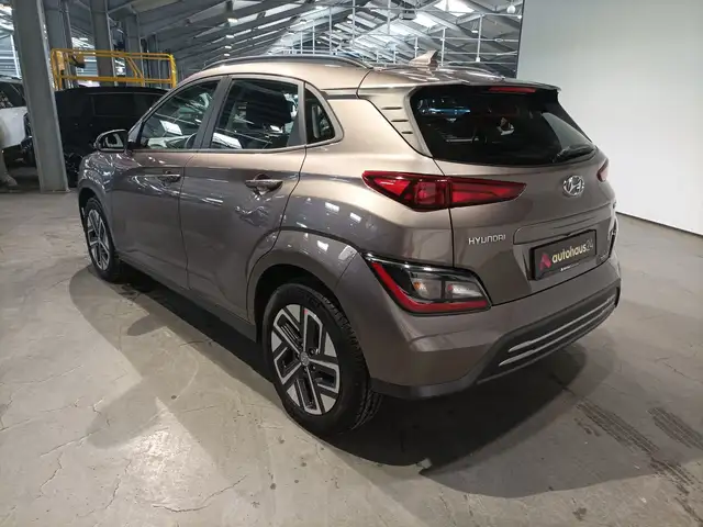 Hyundai Kona view 4