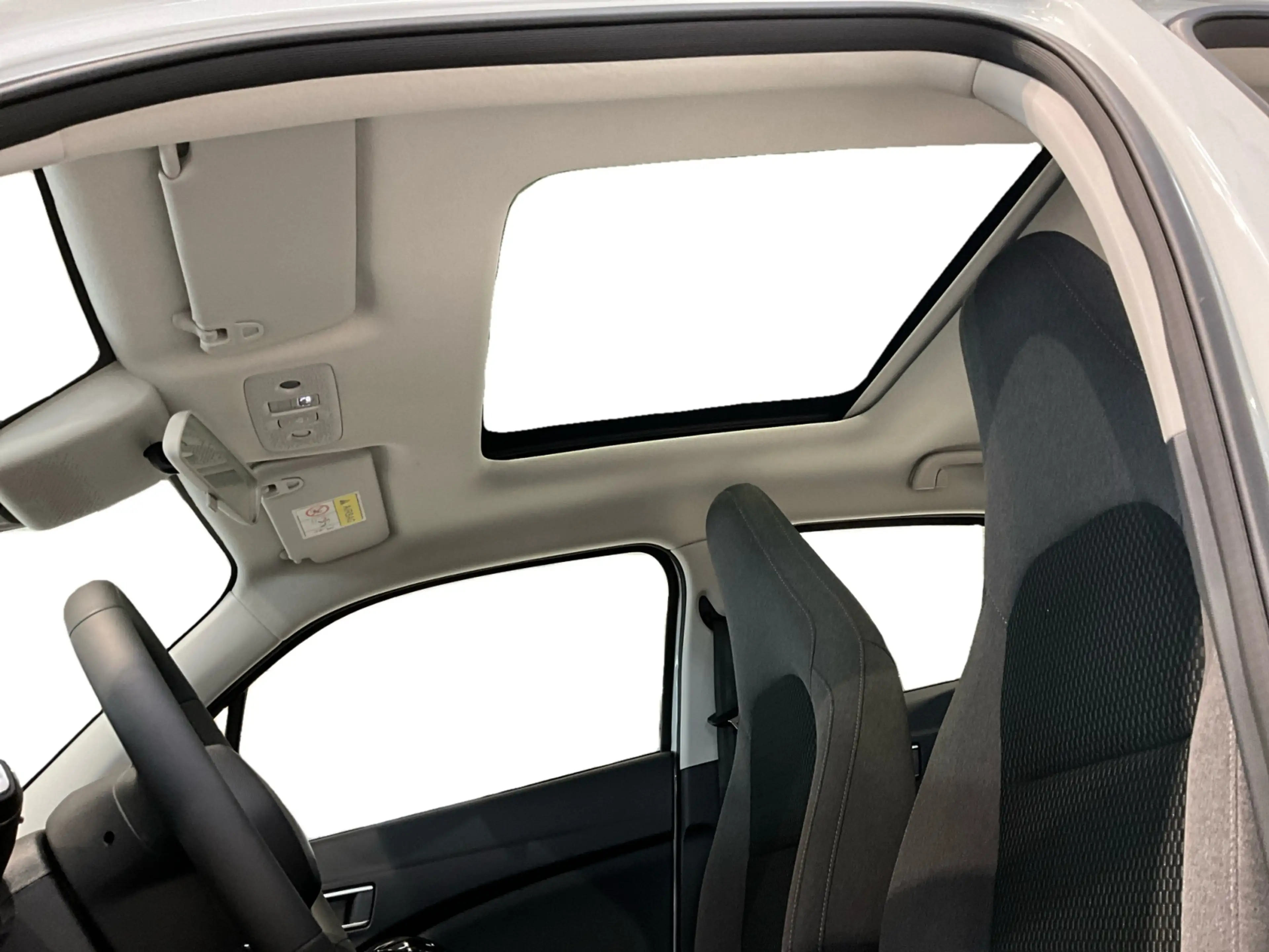 Leapmotor T03 Design Electric Panoramadach NAV Kamera DAB+ — photo 12