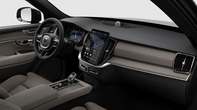 2026 Volvo XC90 Ultra 7-Seater (Dark Theme) alt 4