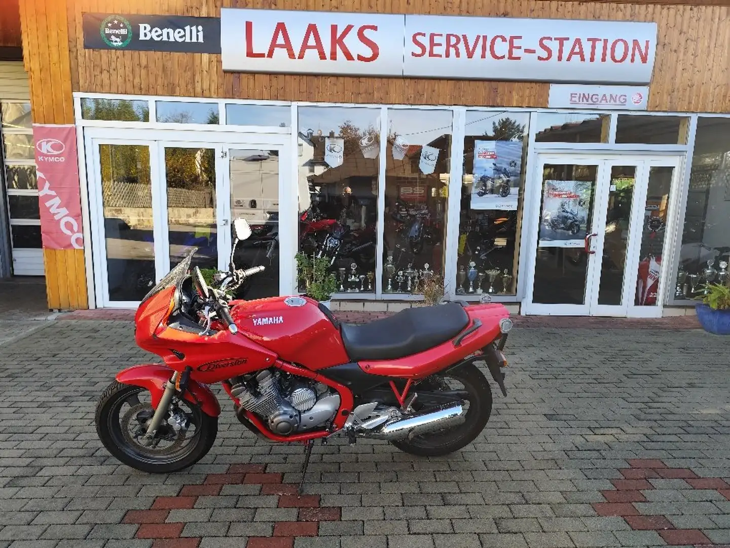 Yamaha XJ 600 Diversion Rood - 1