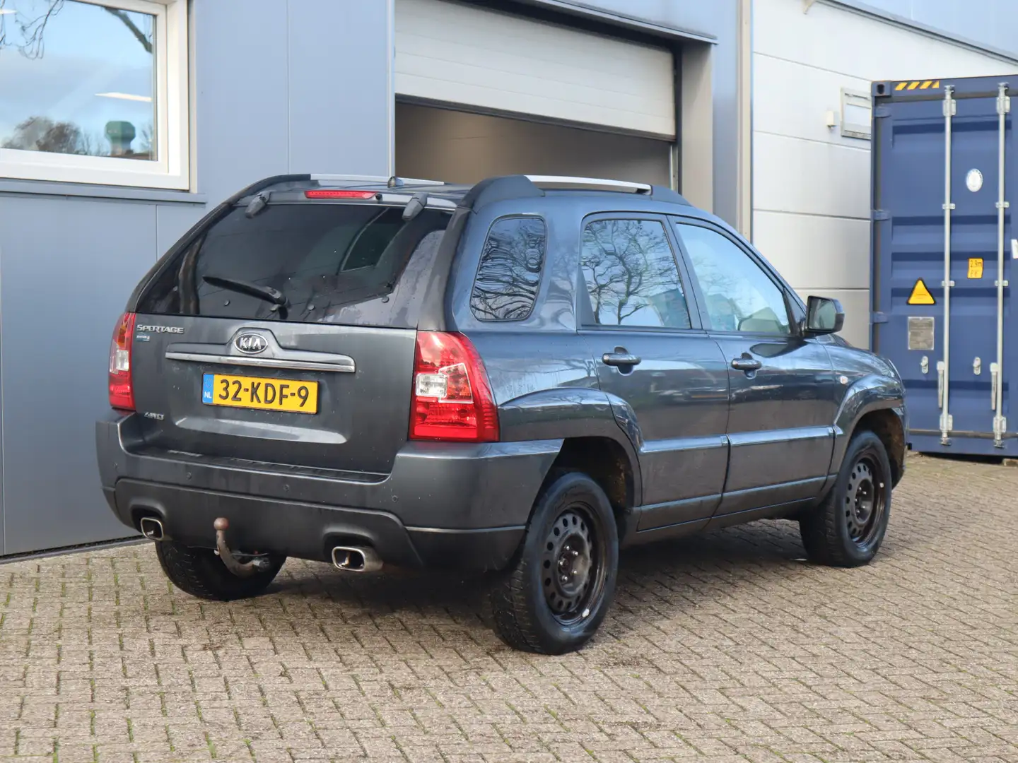 Kia Sportage 2.0 CVVT Fifteen 4WD / geen apk, rijd en schakelt Grijs - 2