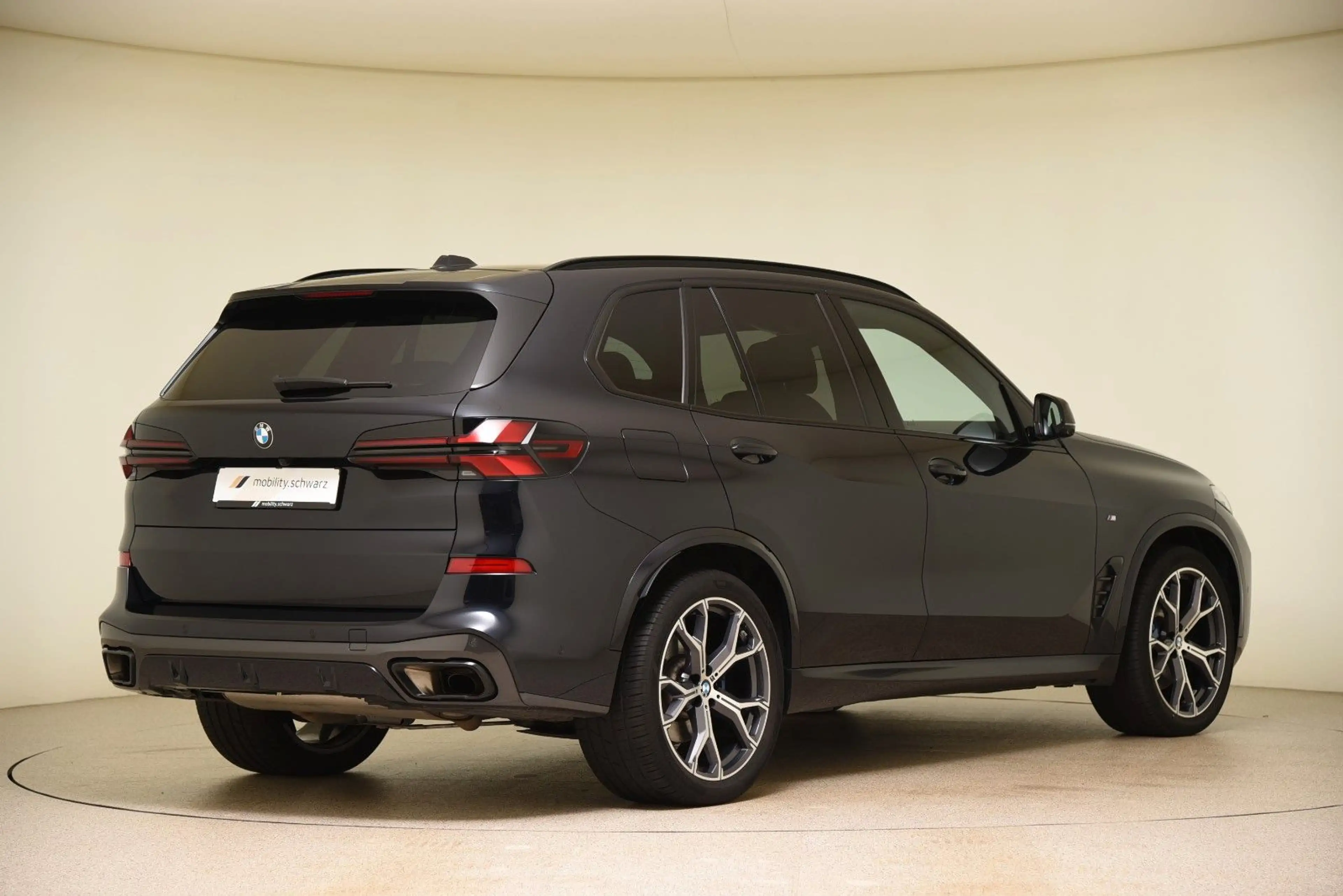 BMW X5 xDrive30d M Sport Pro AHK Massage Standhzg — photo 3