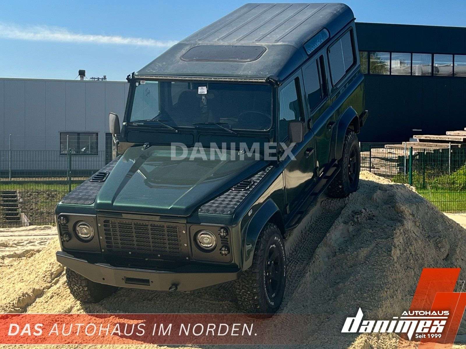 Land Rover Defender