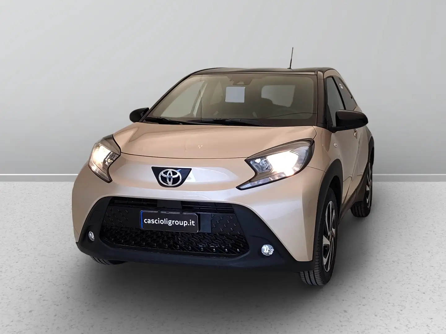Toyota Aygo X 10B MT TREND MY24 Beige - 1