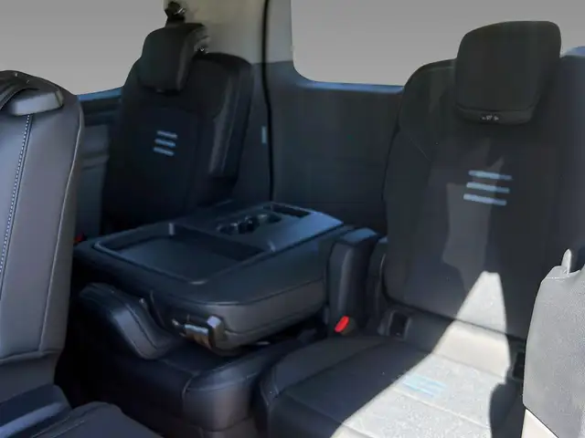 Ford Tourneo Custom view 15