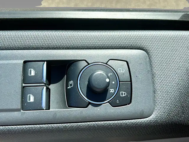 Ford Tourneo Custom view 14