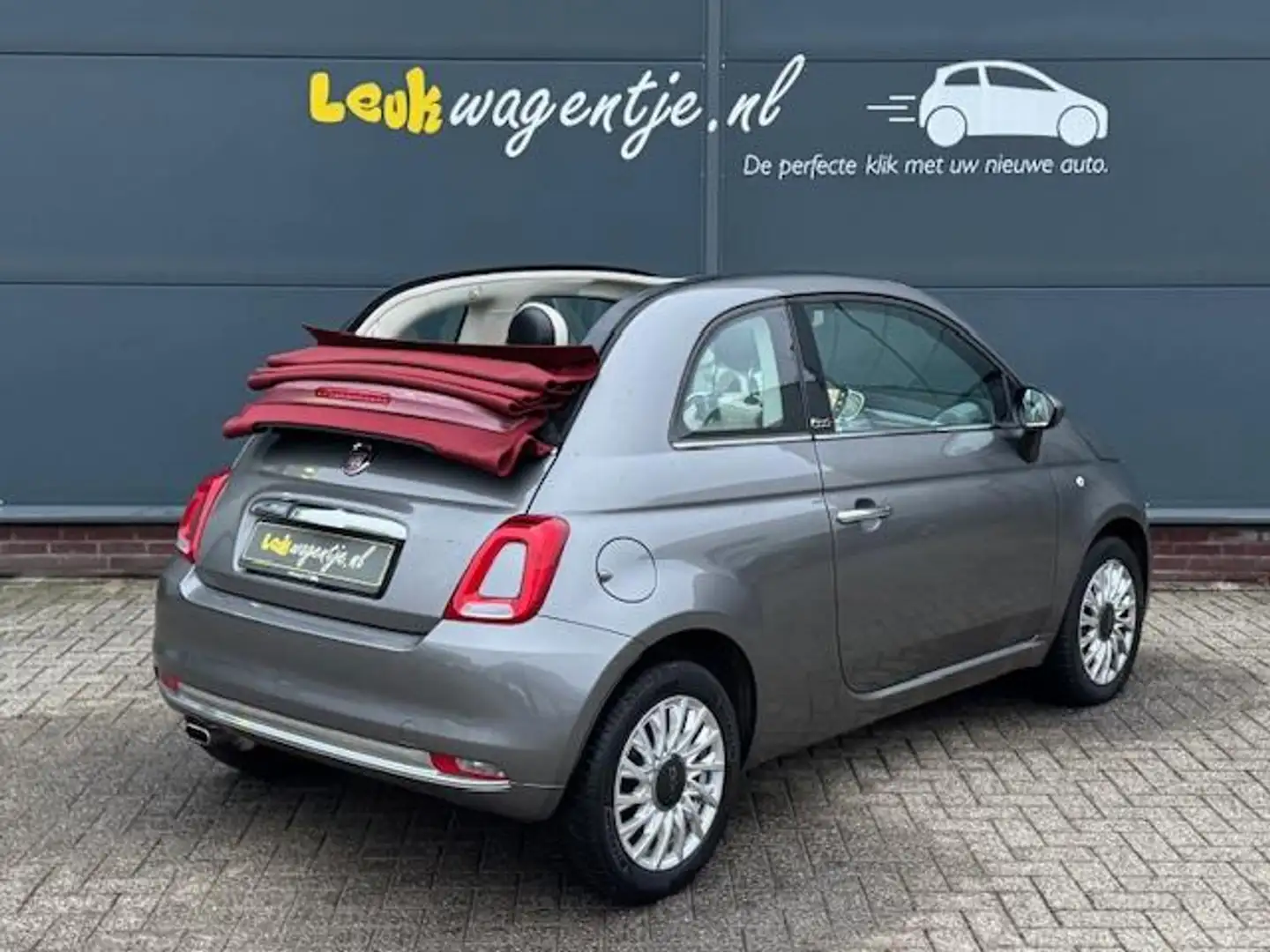 Fiat 500C 1.2 Lounge Cabrio *carplay *cruise *airco *p-sens Grijs - 2