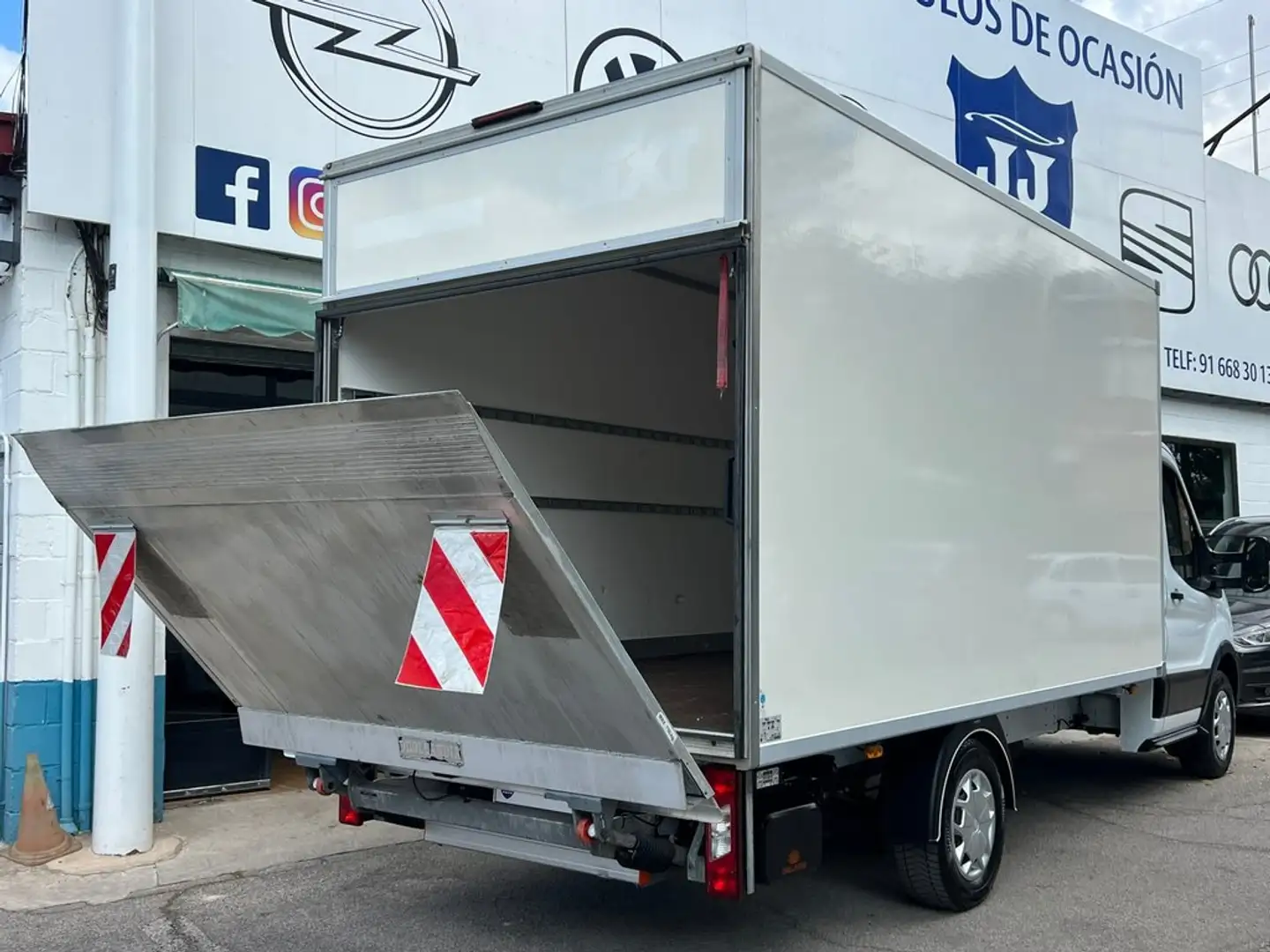 Ford Transit 350 121kW L4 Trend RWD Blanco - 1