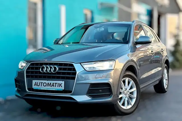 Audi Q3 150 DSG AHK*Xenon*Shzg*8Räder*Klimaauto*Navi