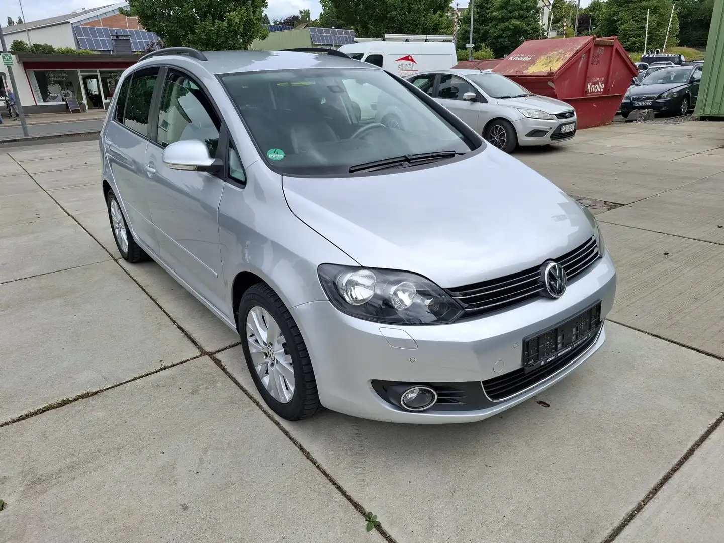 Volkswagen Golf Plus Life**1.HAND**23.000 Gris - 1