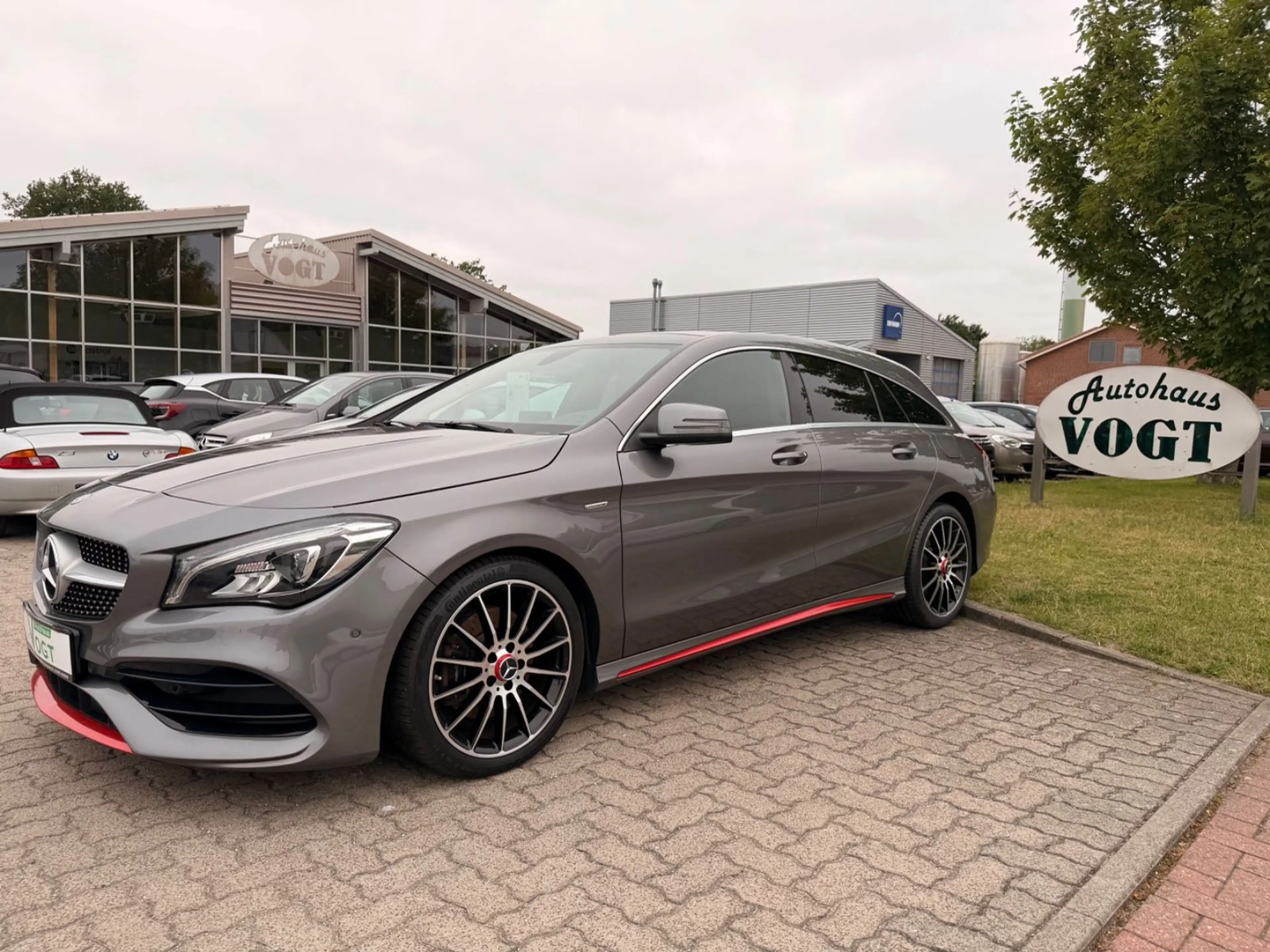 Mercedes-Benz CLA 220 CLA 220 CLA -Klasse Shooting Brake 4Matic AMGlin