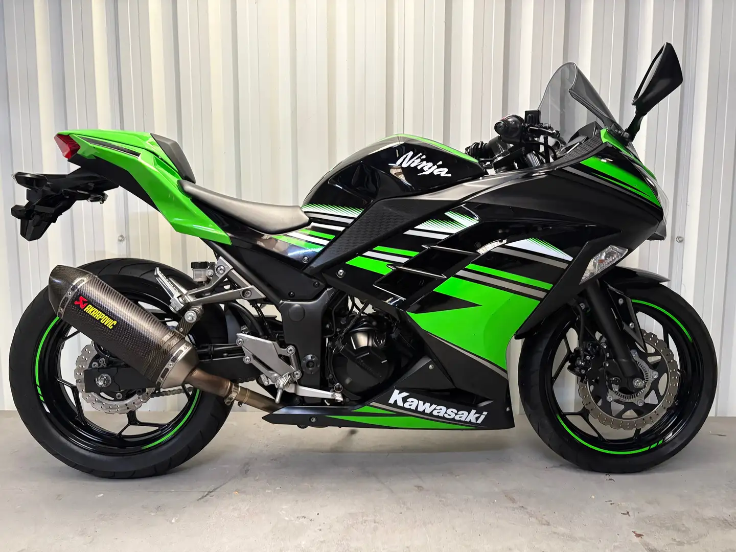 Kawasaki Ninja 300 Verde - 1