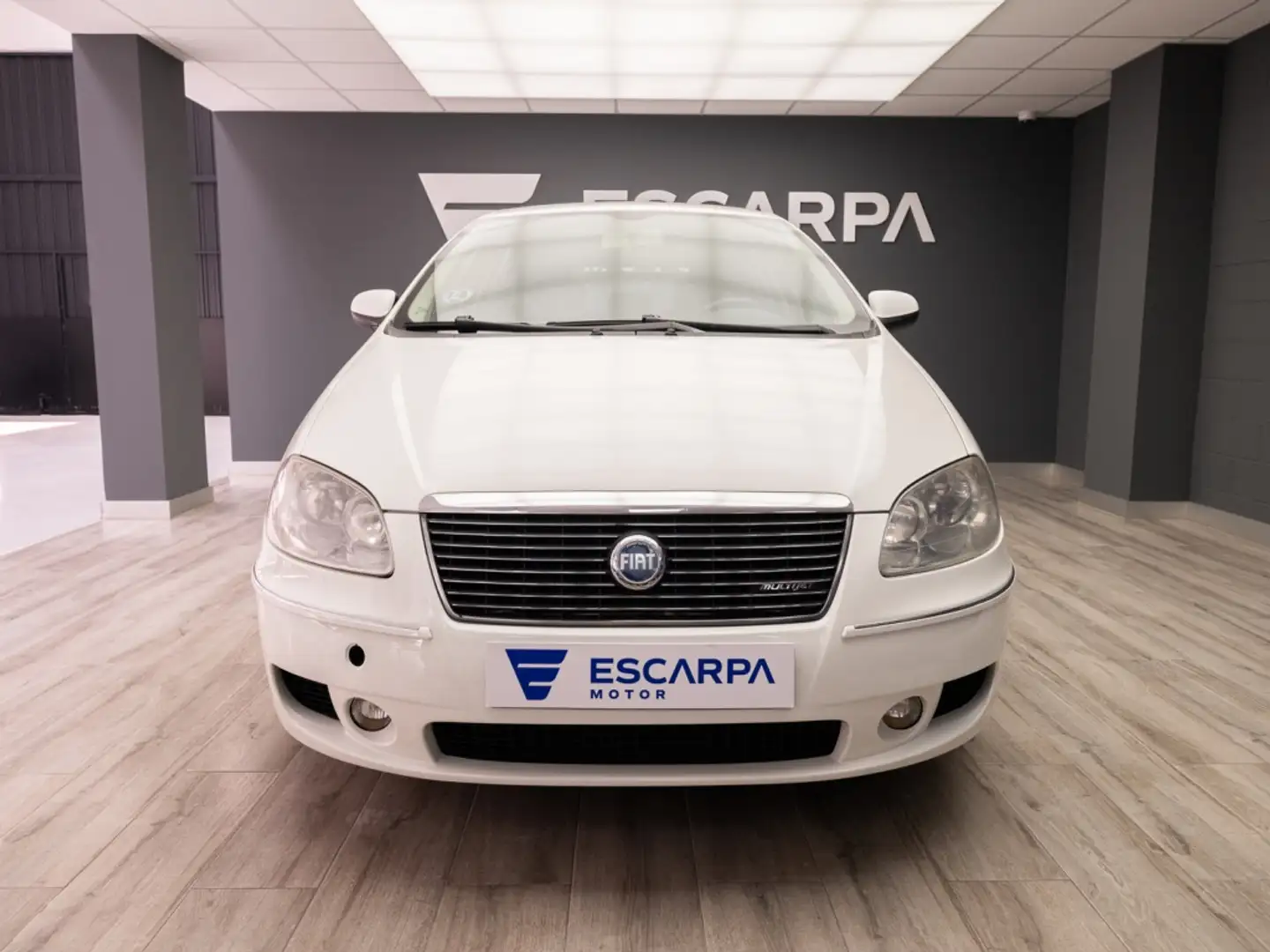 Fiat Croma 1.9Mjt 8v Dynamic Blanco - 2