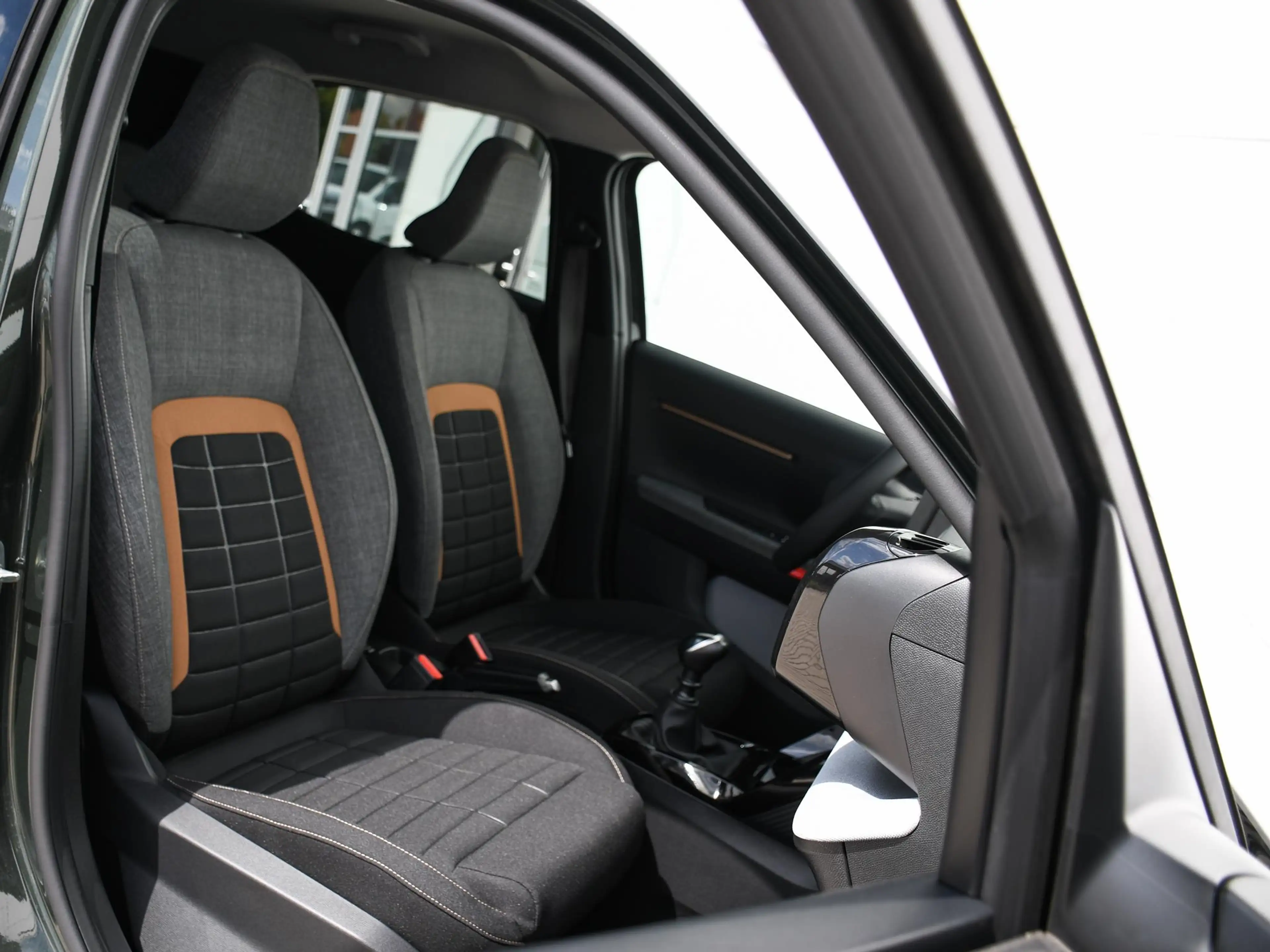 Citroen C3 Aircross Plus 1.2 Turbo 100pk NAVI | DAB | CAMERA | CLIMA | — photo 10