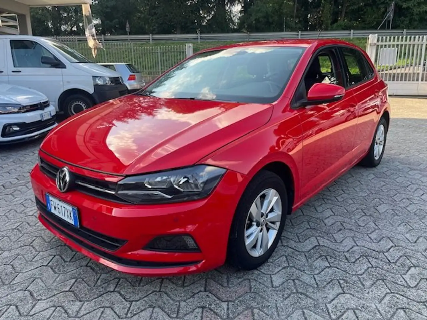 Volkswagen Polo 5p 1.6 tdi Comfortline 95cv DSG "OK Neopaten"Eu 6" Rosso - 1
