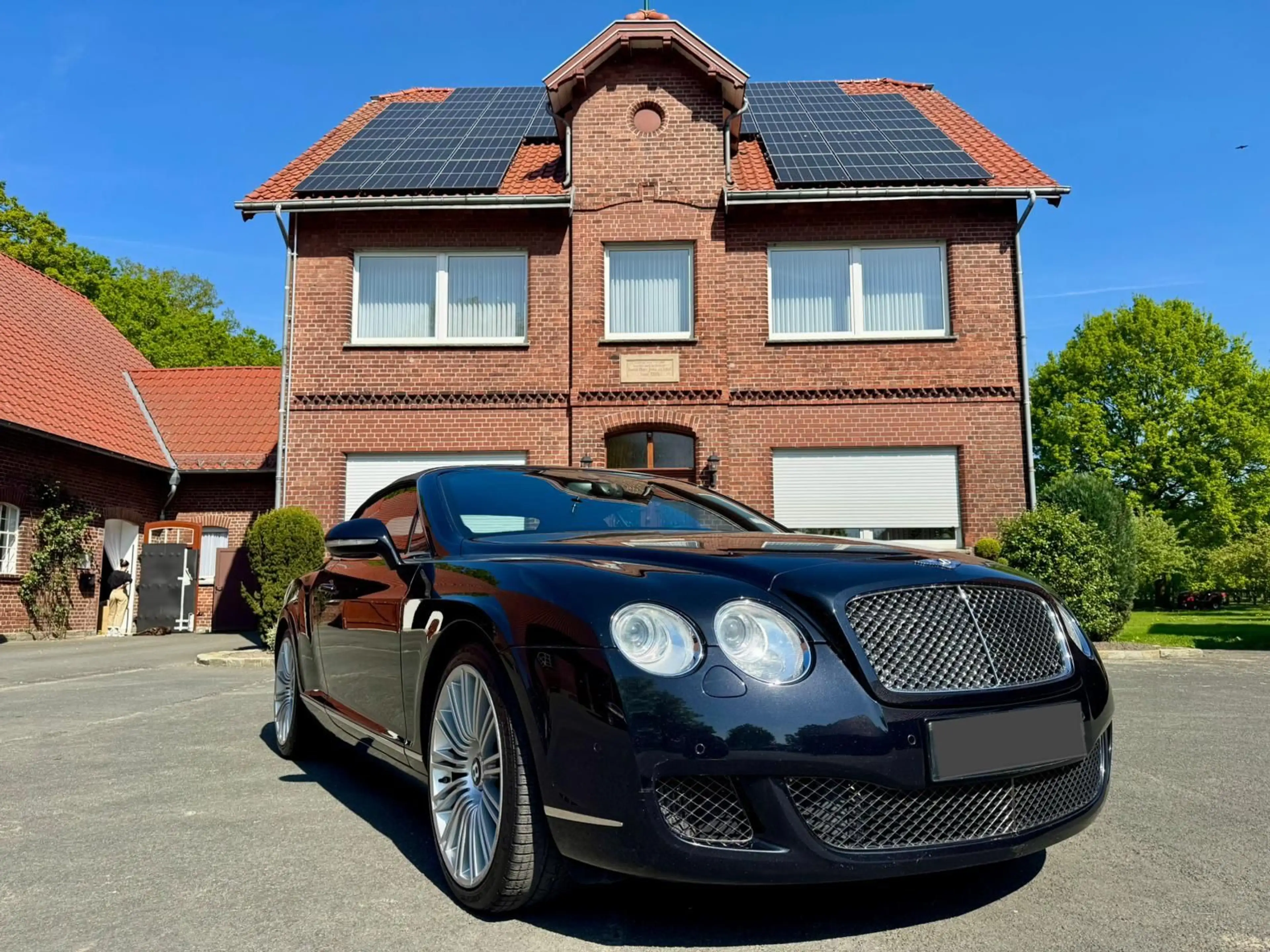 Bentley Continental GTC *Speed - Mulliner* — photo 10