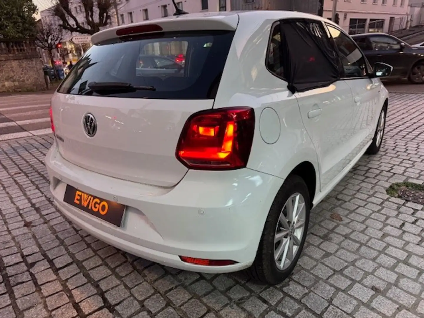 Volkswagen Polo 1.0 60 CONFORTLINE - 2
