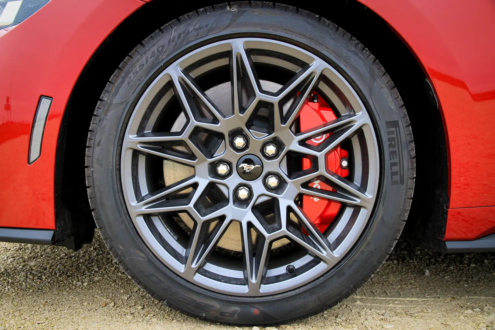 Ford Mustang Fastback 5.0 V8 446ch GT - 2