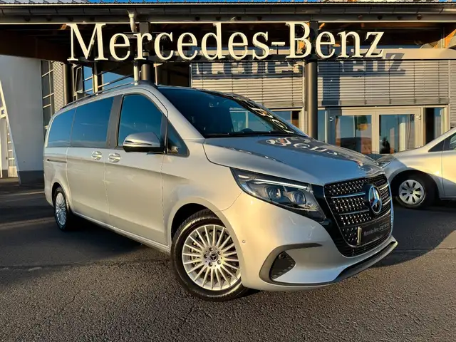 Mercedes-Benz V 250 d STYLE DISTRONIC MULTIBEAM elektr Türen