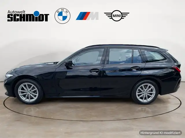 BMW 3 Series view 3