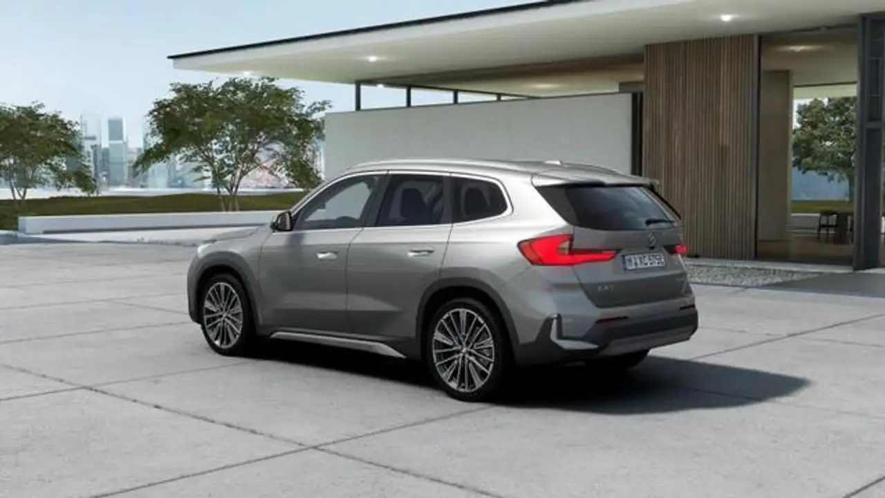 BMW iX1 2026