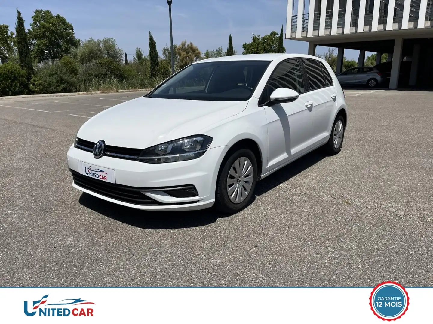 Volkswagen Golf 1.6 16V TDI CR BlueMotion - 115  VII BERLINE Trend Weiß - 1