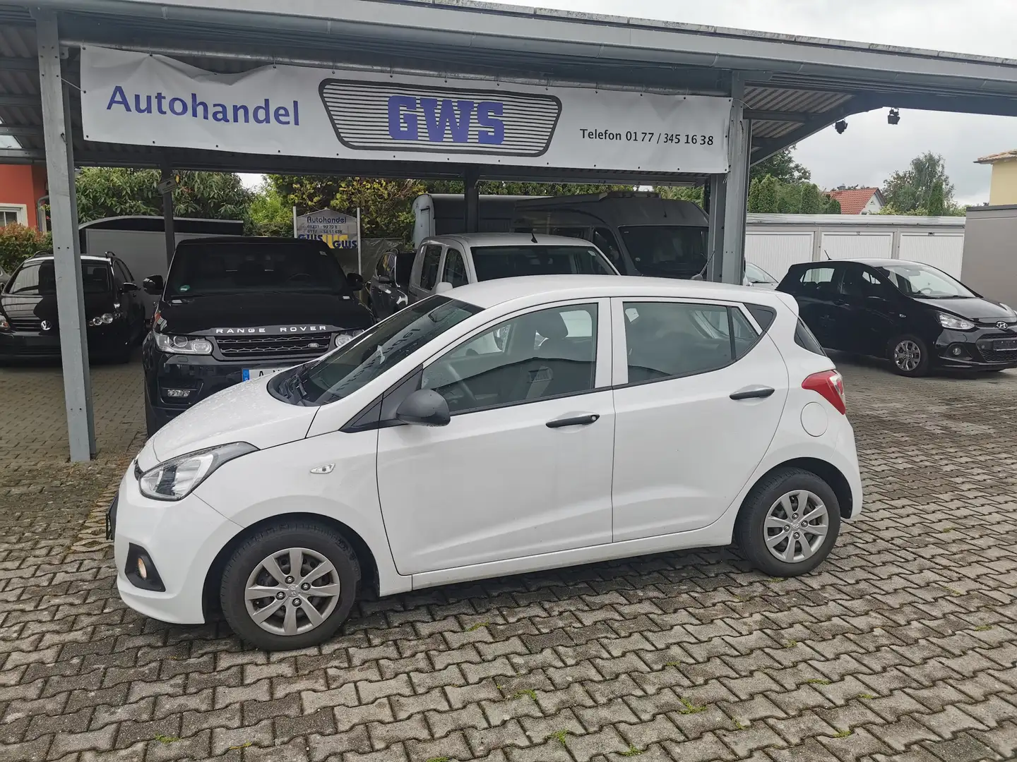 Hyundai i10 Klima Automatik EURO 6 Scheckheft TÜV 02/27 Blanc - 1