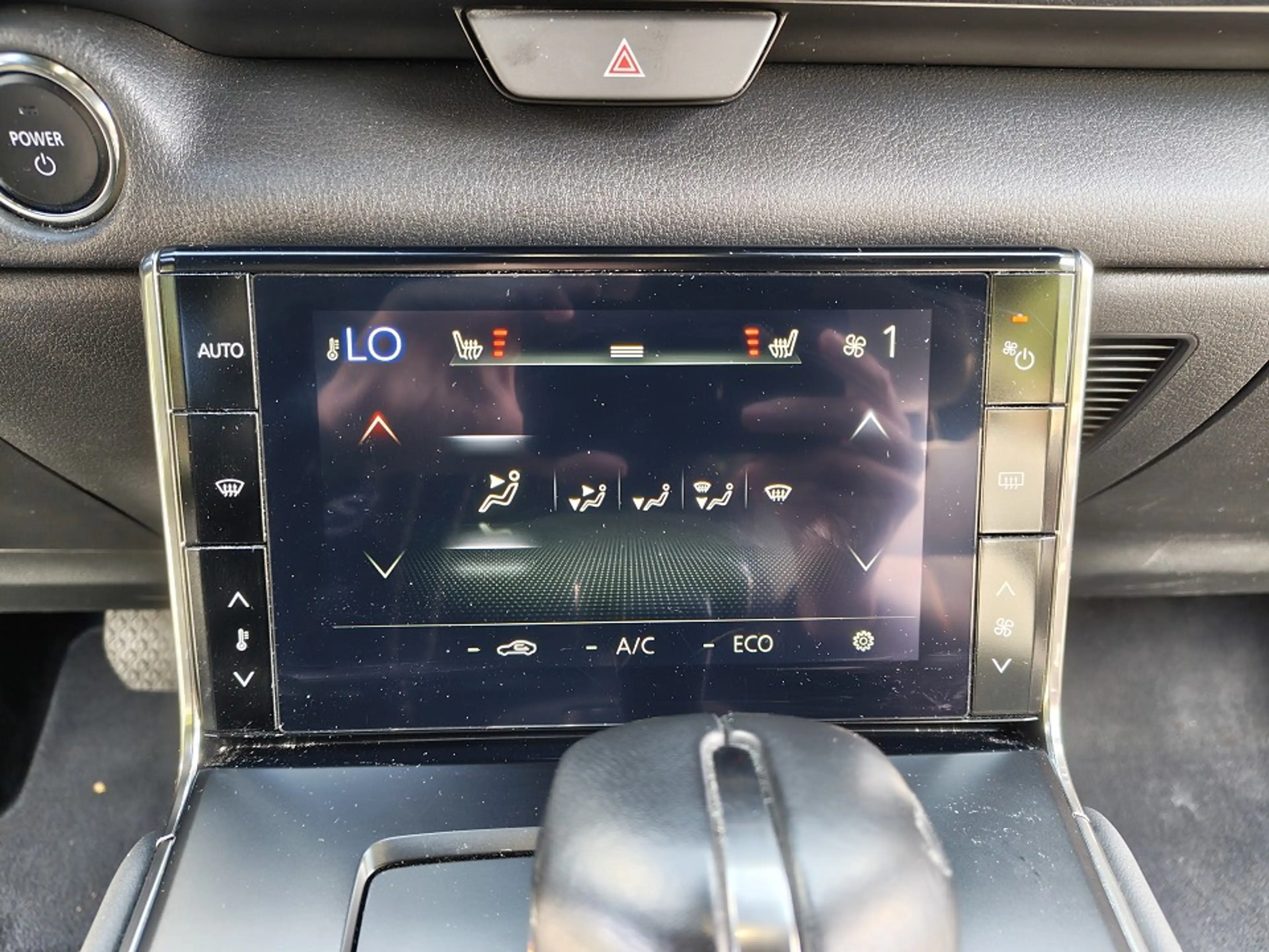 Mazda MX-30 35,5 kWh e-SKYACTIV EV 145 PS ADVANTAGE MC — photo 13