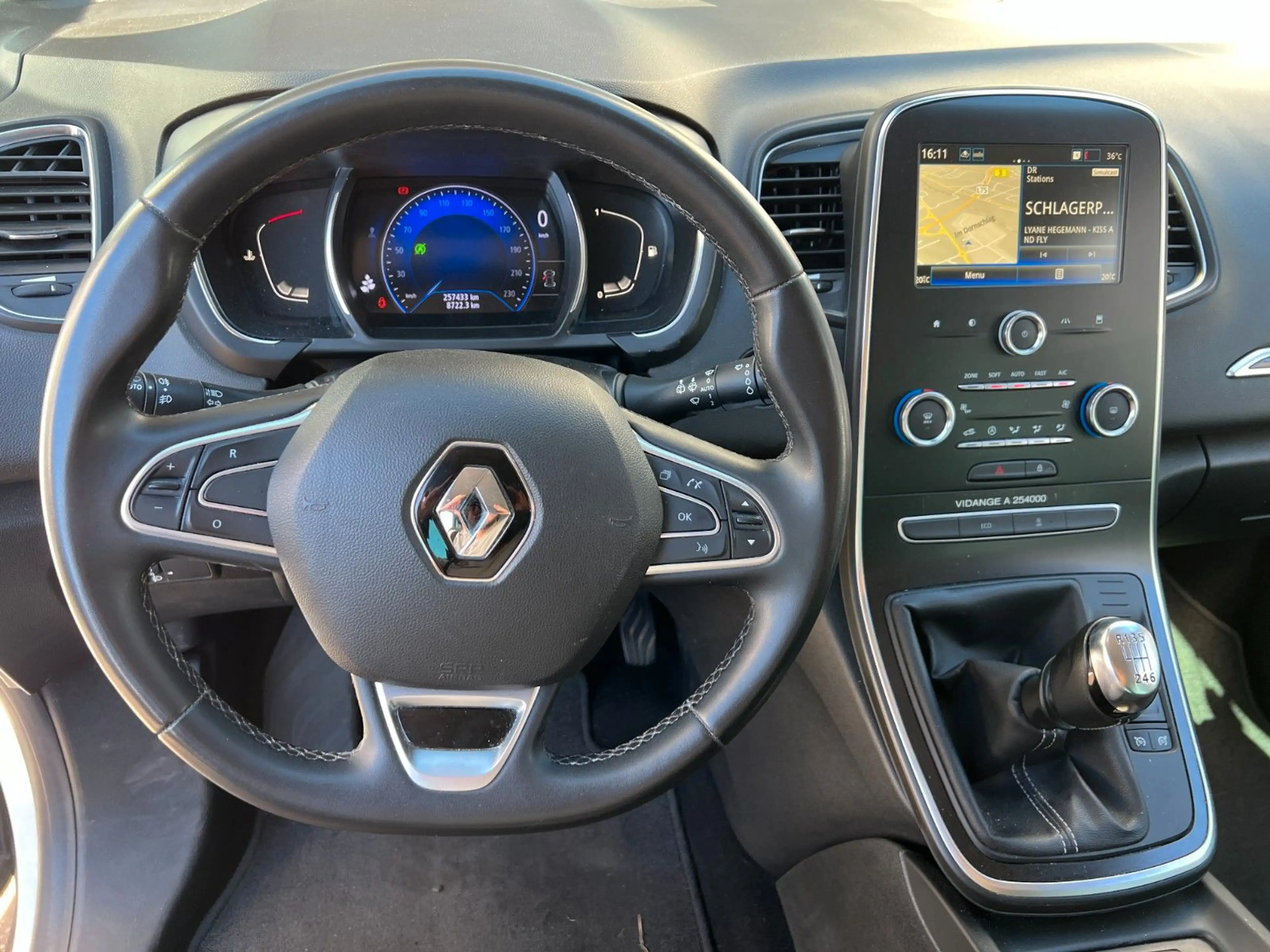 Renault Scenic 1,7 dci *2021* TOP Zustand* — photo 3