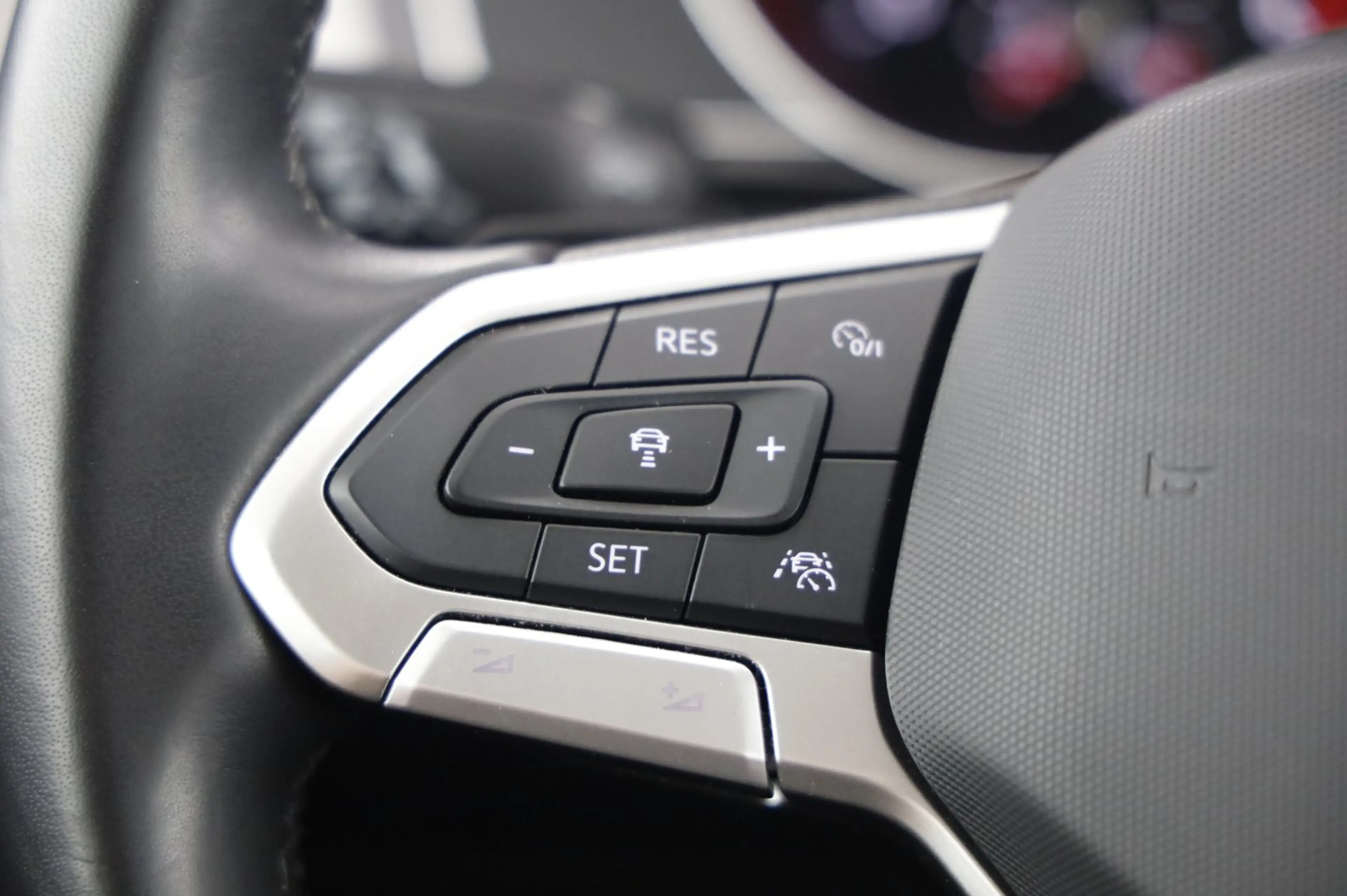Volkswagen Passat Variant Business TDI DSG — photo 15