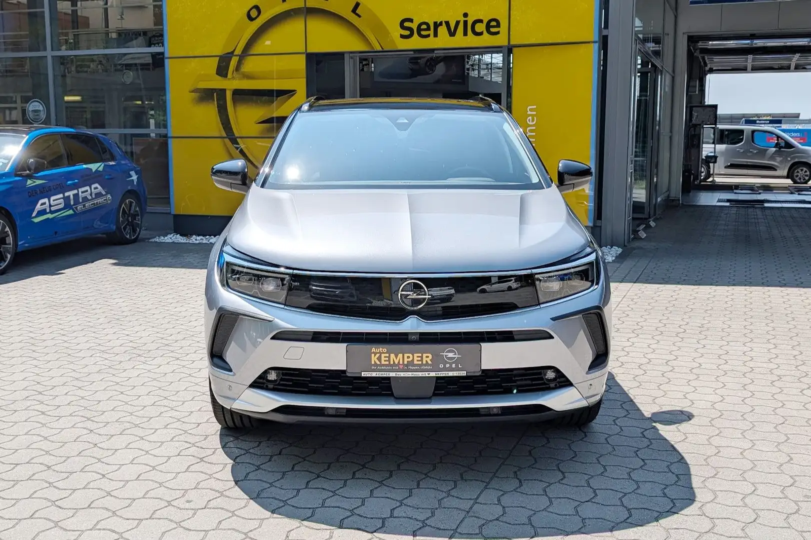 Opel Grandland X Grandland 1.2 Turbo Ultimate Autom. *ACC*Navi* Grijs - 2