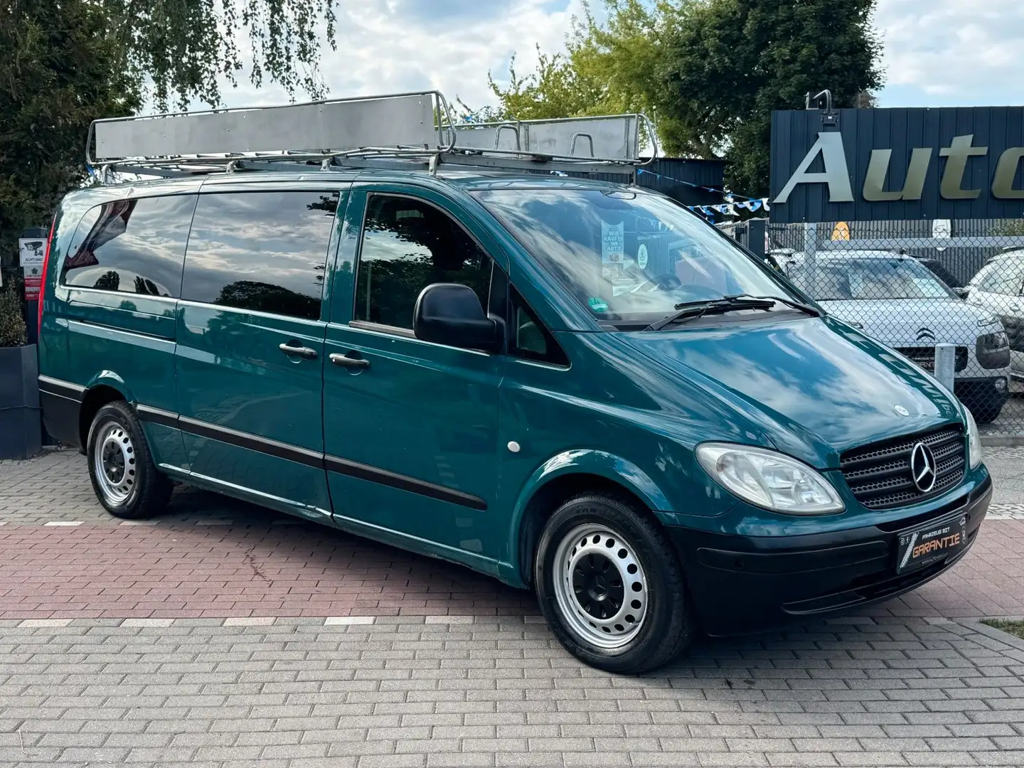 Mercedes-Benz Vito 115 CDI Extralang*Klima*8Sitze*AHK*TÜV NEU Grün - 1