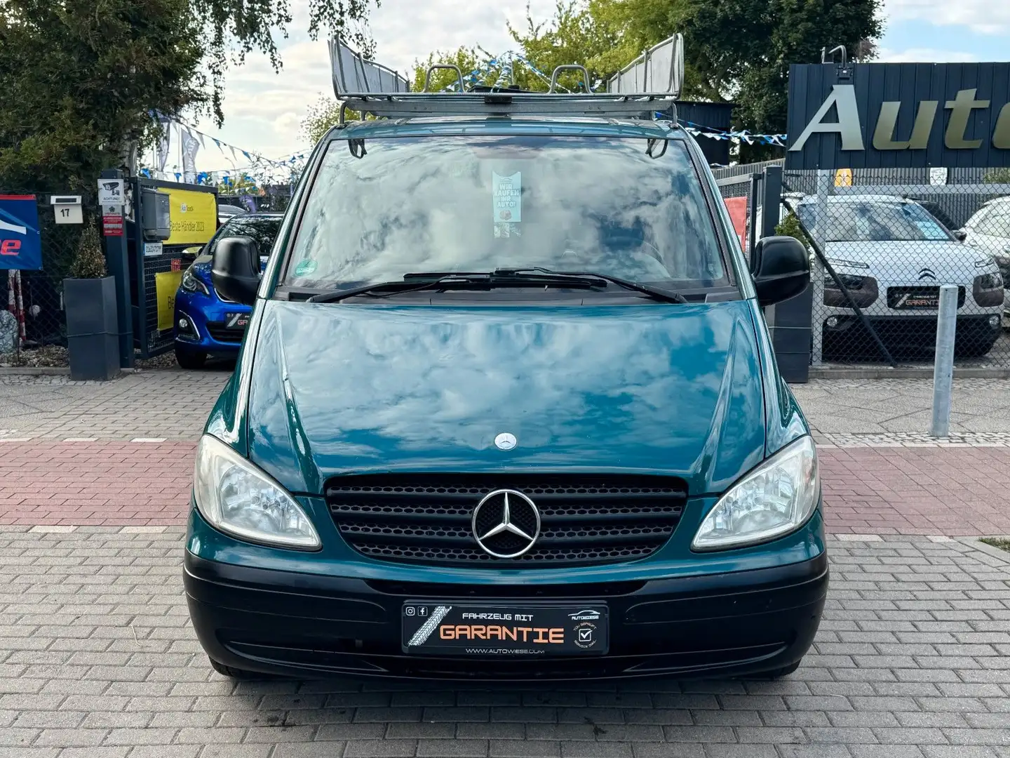 Mercedes-Benz Vito 115 CDI Extralang*Klima*8Sitze*AHK*TÜV NEU Grün - 2