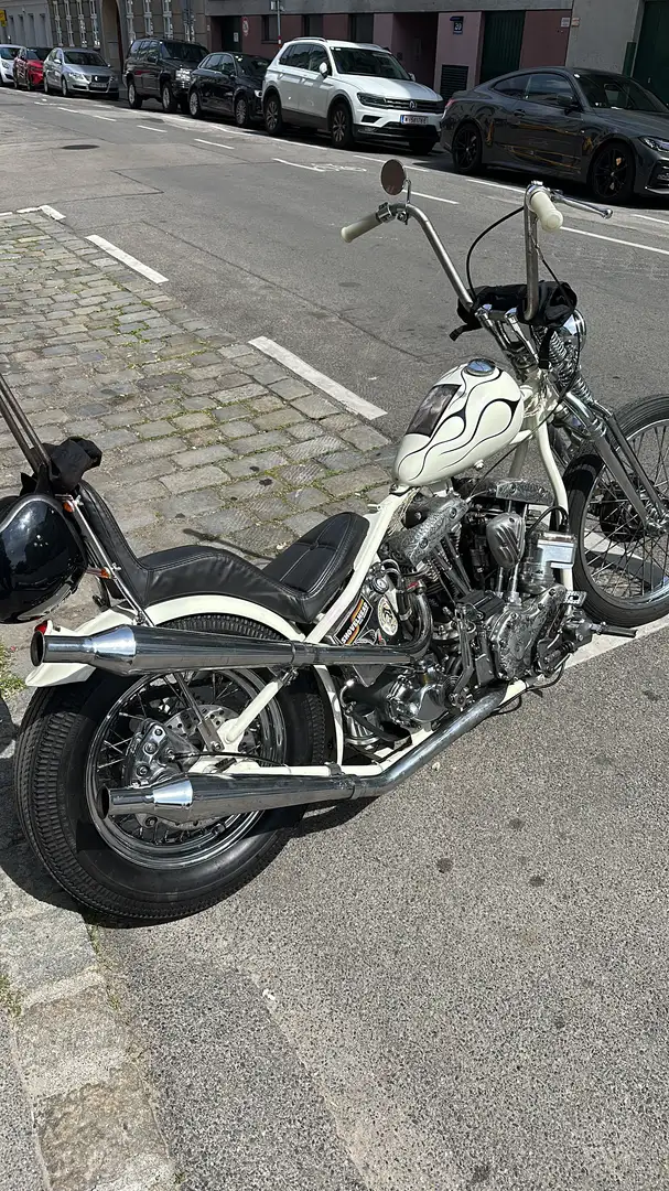 Harley-Davidson Early Shovel 66FLH Blanc - 2