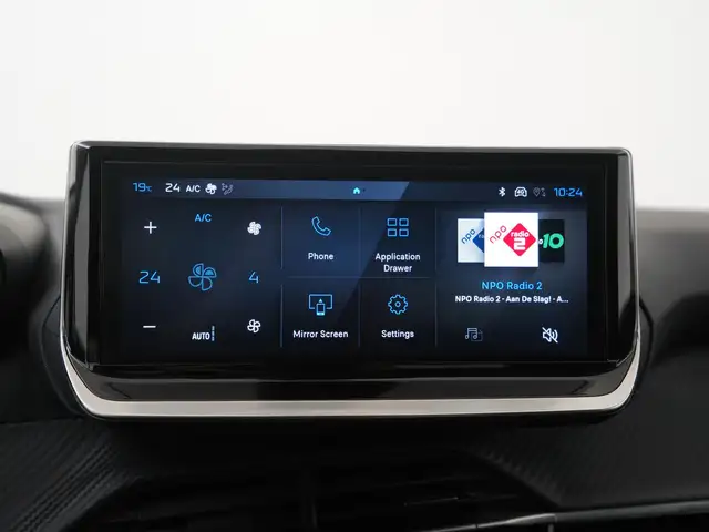 Peugeot 208 view 13